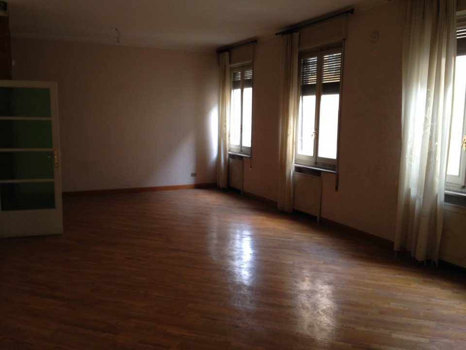 For sale apartment in city Parma Emilia-Romagna foto 8